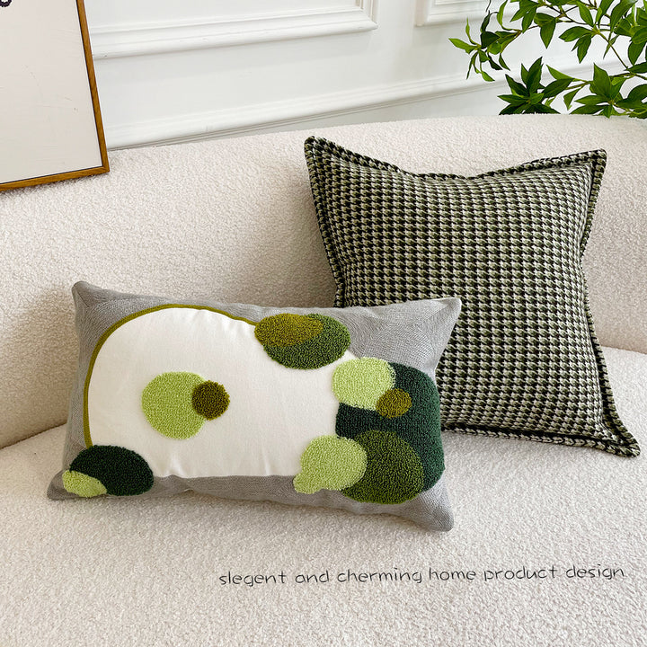 High-quality, velvety decorative pillow