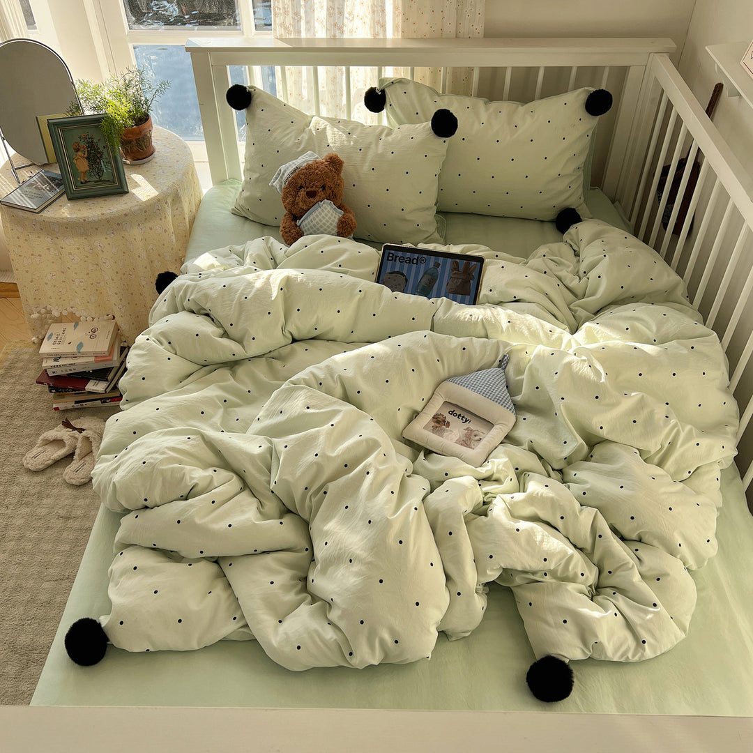 Cozy Dotted Comforter Set
