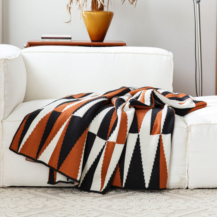 Geometric Pattern Throw Blanket