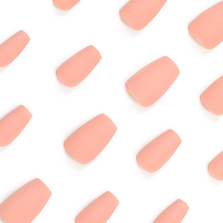 Elegant Nail Art with Matte Finish Stornfield