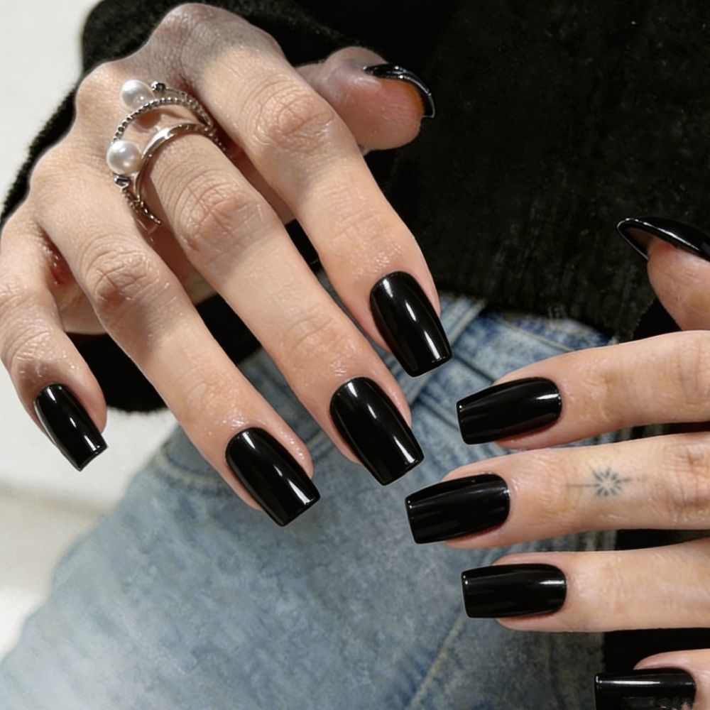 Glossy Long-Lasting Press-On Nail Tips