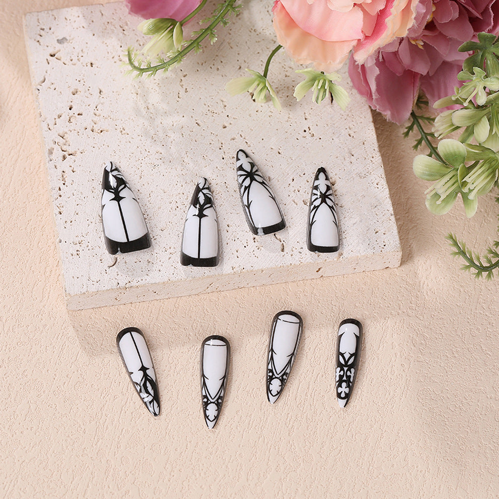 Creative nail art with floral design Stornfield