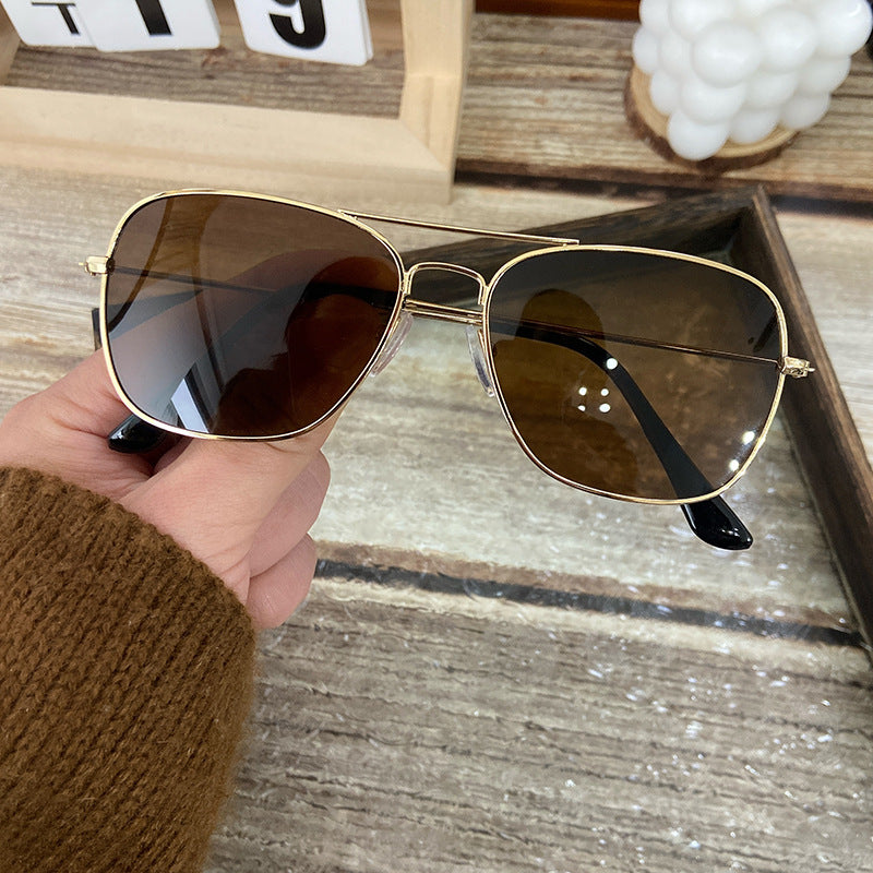 Fashionable metal sunglasses Stornfield