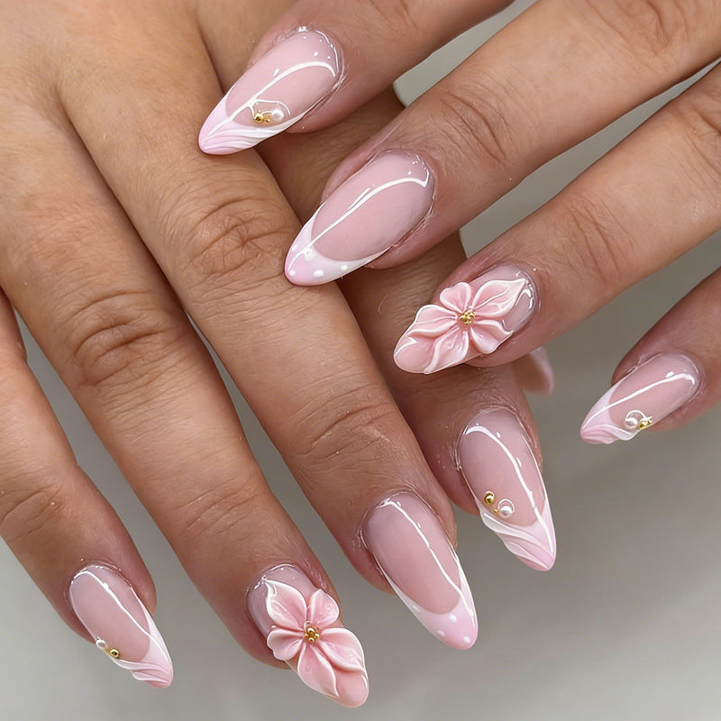 Artificial nail set with floral accent design Stornfield