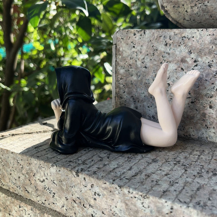 Creepy decorative figure Stornfield