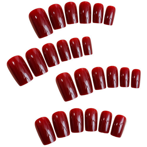 Artificial nail set with elegant, glossy finish Stornfield