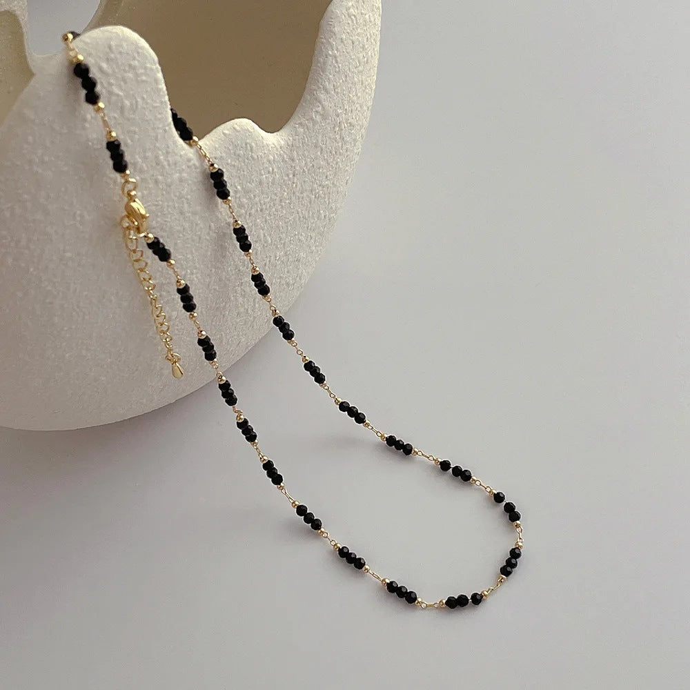 Delicate and Stylish Necklace with Sparkling Pearls Stornfield