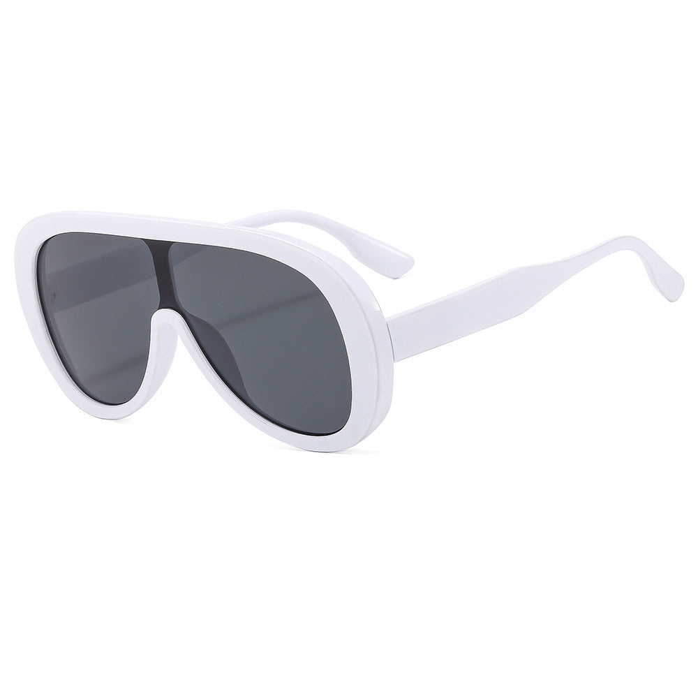 Ladies fashionable sunglasses with wide frame Stornfield