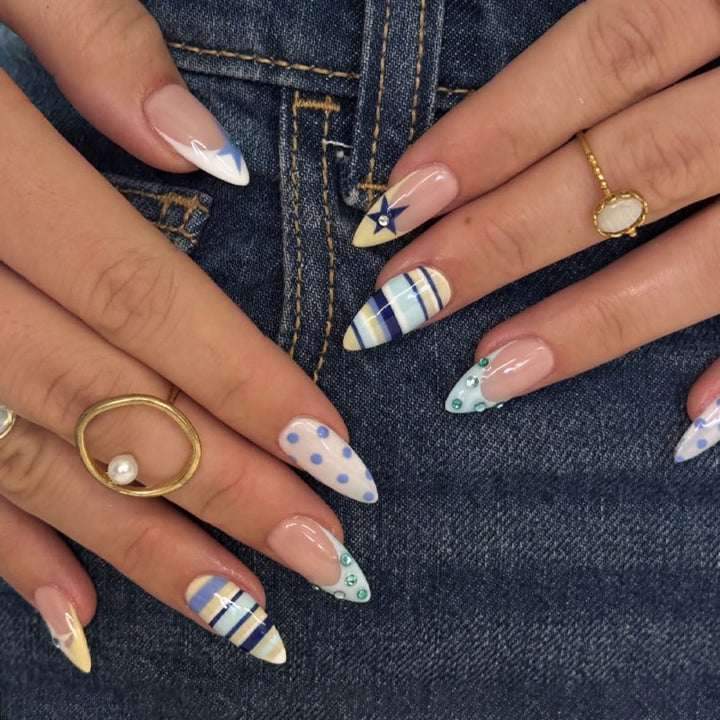 Starry-Themed Press-On Nail Art Stornfield