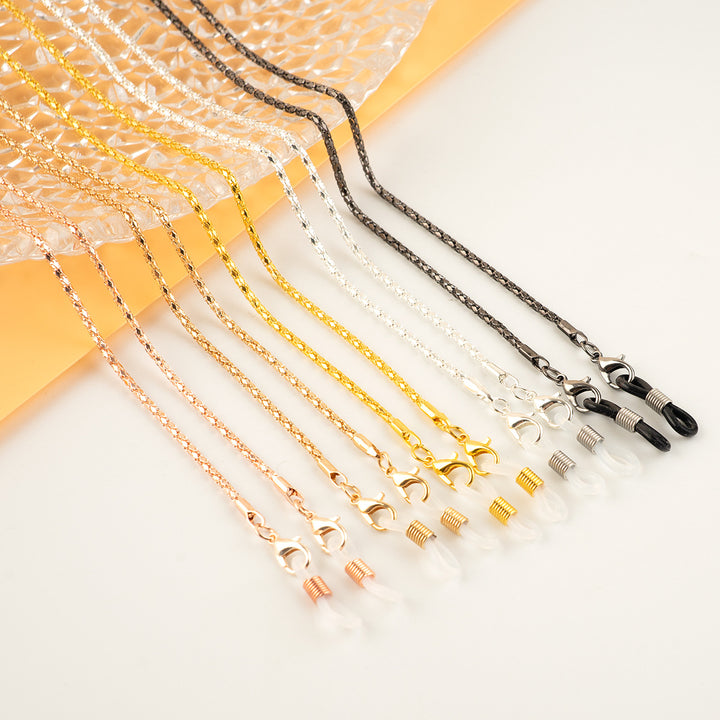 Sophisticated Chain Eyewear Holder Stornfield