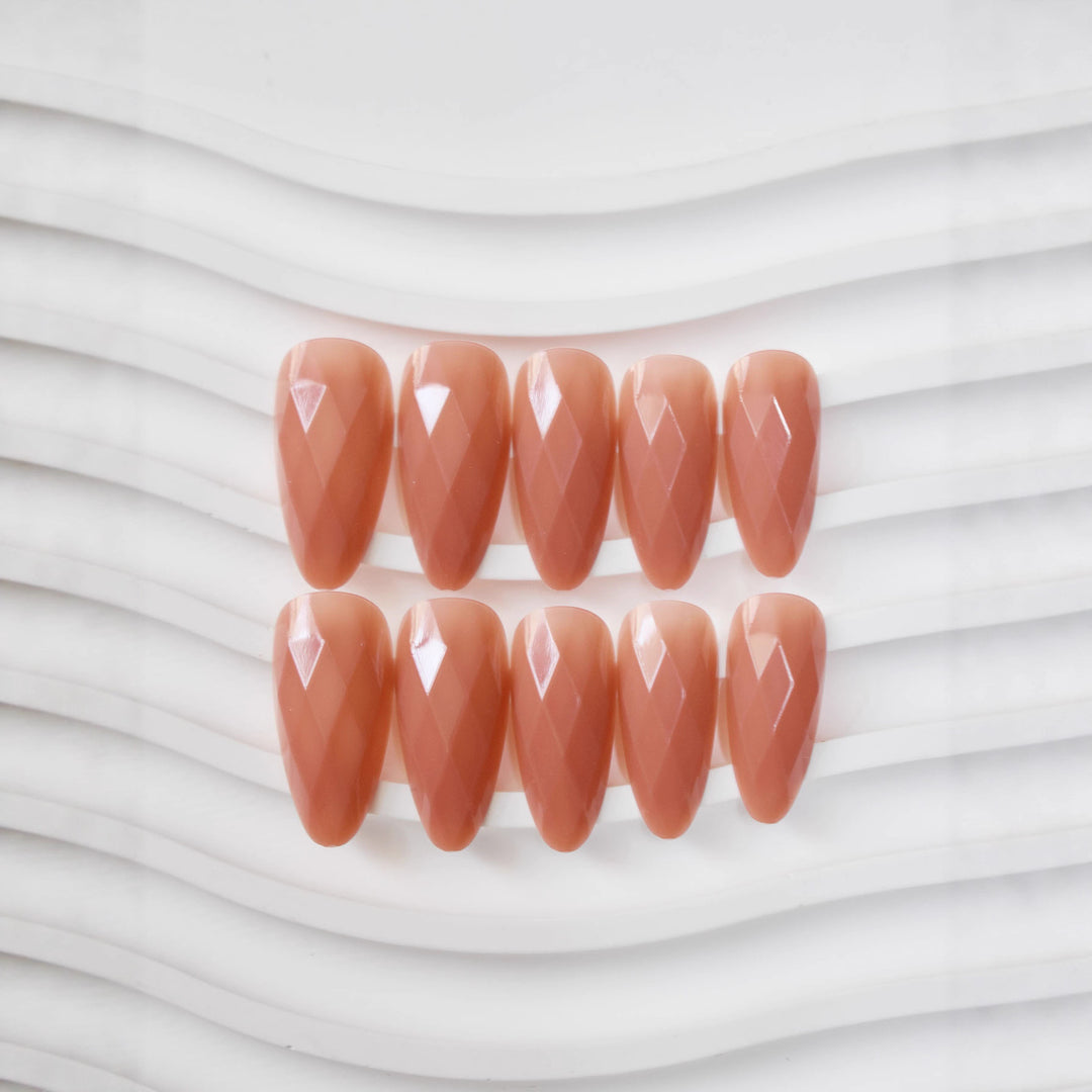 Premium Glossy Diamond-Shaped Press-On Nails Stornfield