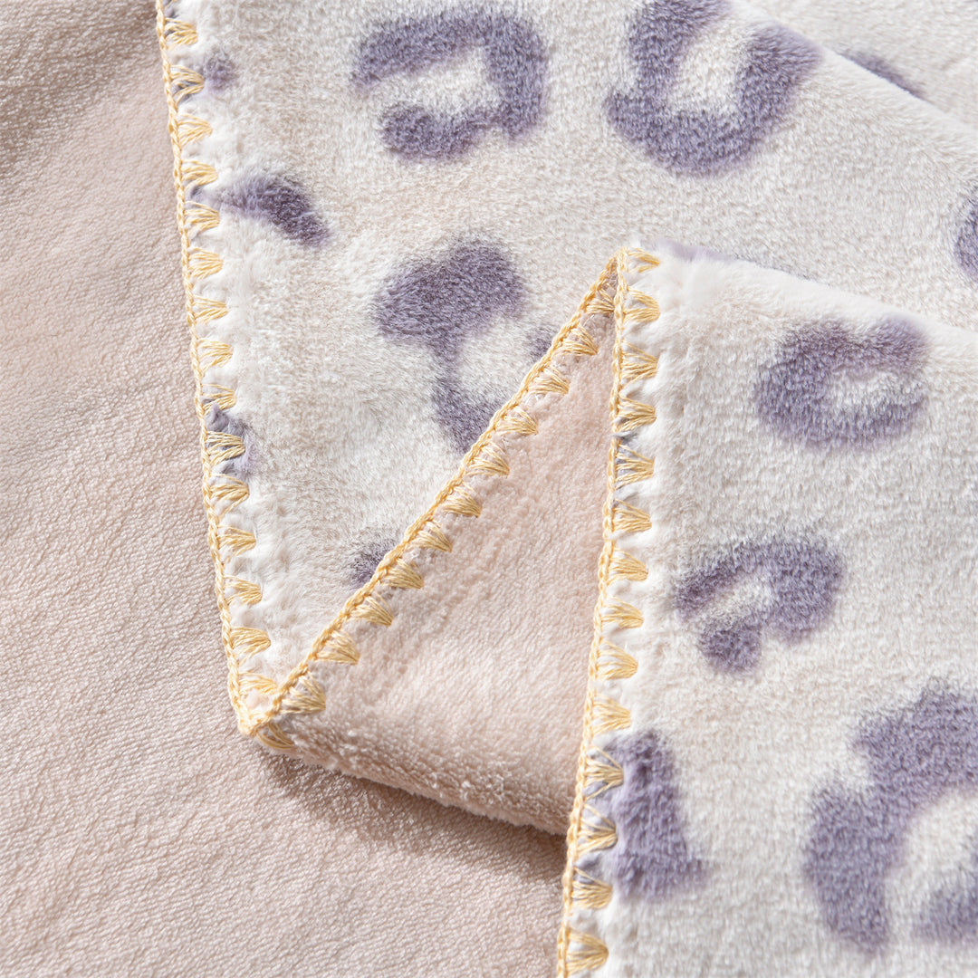 Luxury Leopard-Print Fleece Throw Blanket Stornfield