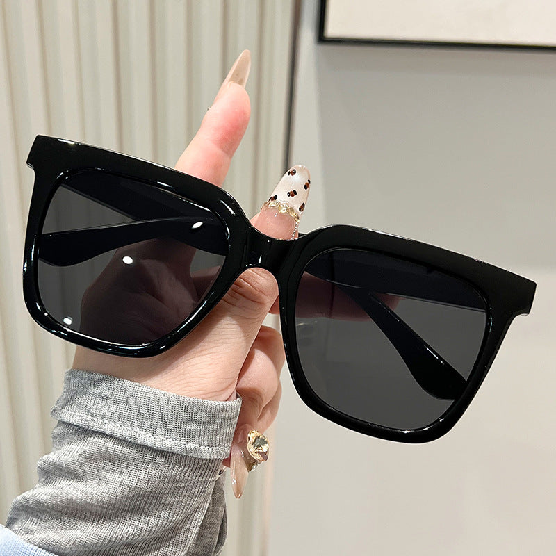 Women's oversized sunglasses with matte frame Stornfield