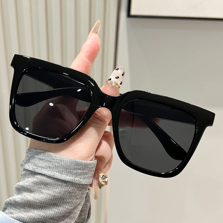 Women's oversized sunglasses with matte frame Stornfield