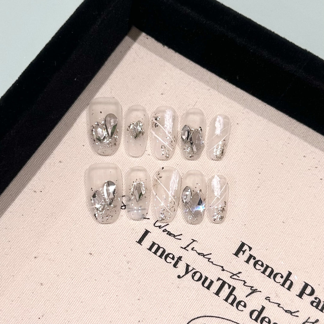 Glamorous Crystal-Embellished Press-On Nail Kit