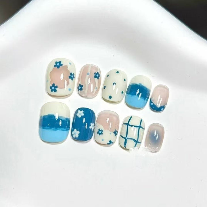 Artistic Cat-Themed Press-On Nail Art Set Stornfield