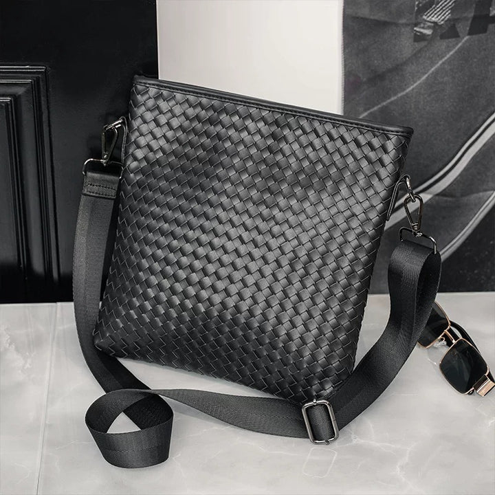 Trendy Crossbody Bag Made of Woven Material Stornfield