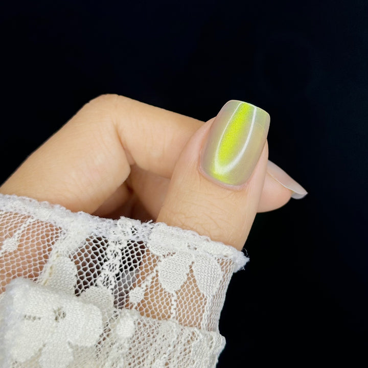 Vibrant Gradient Press-On Nail Art Set