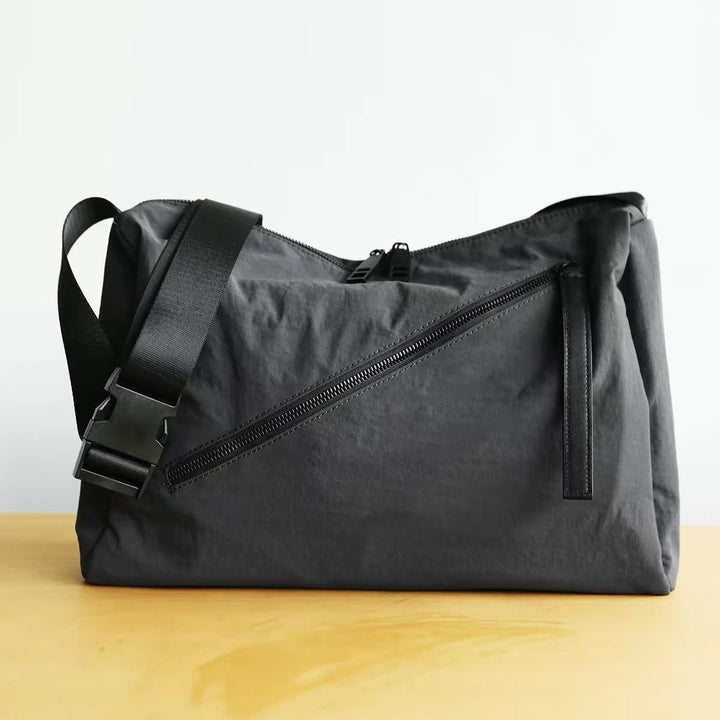 Fashionable Shoulder Bag with Innovative Compartment System Stornfield