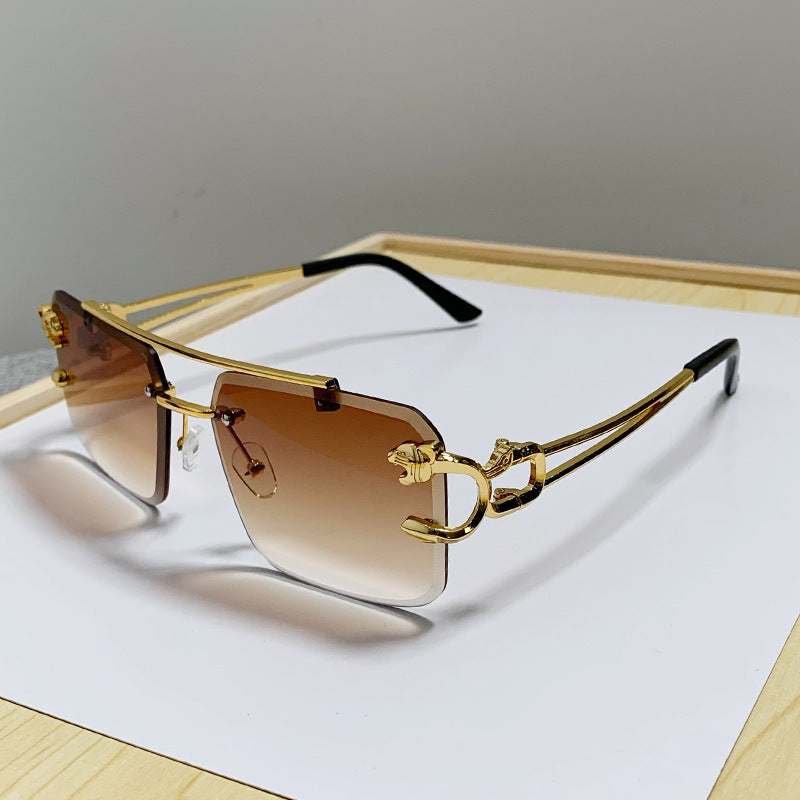 Women's glasses with extravagant frame and luxurious accents Stornfield