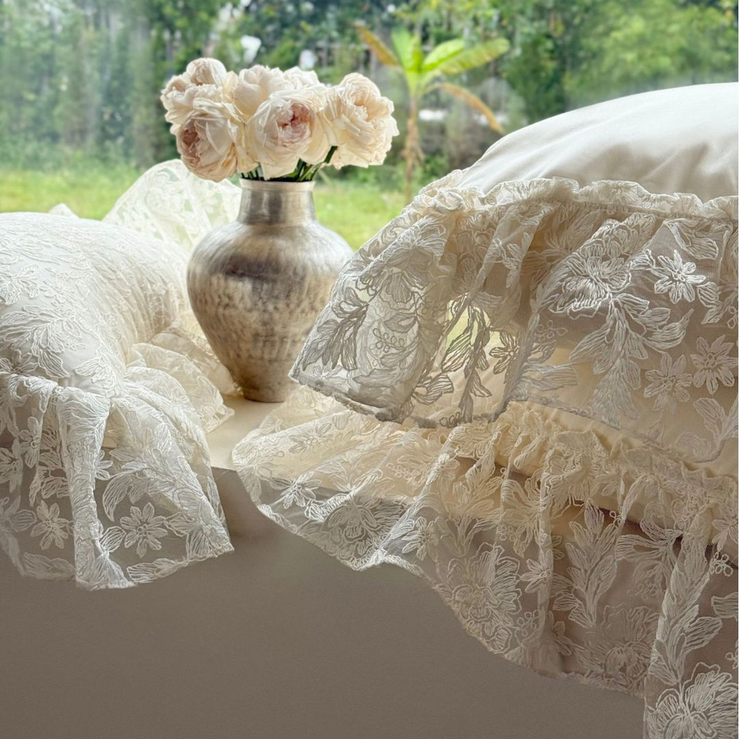 Lace-Ruffled Layered Cotton Sateen Bedspread & Duvet Ensemble