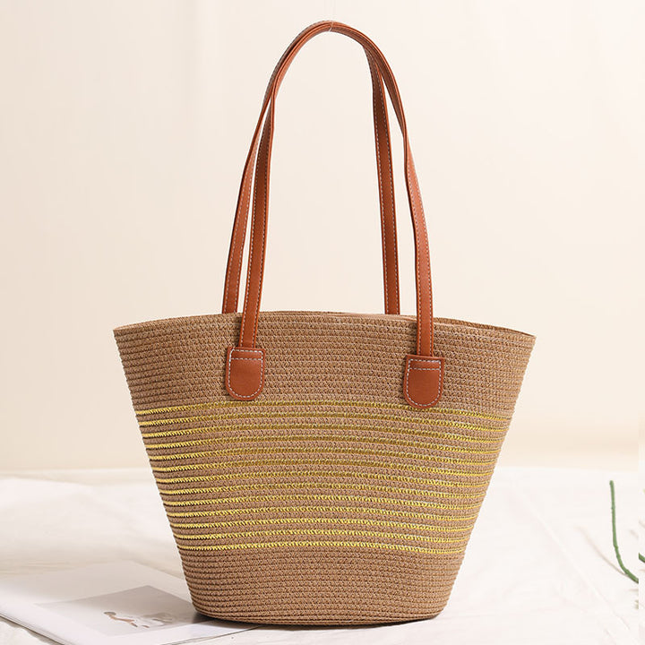 Elegant bast handbag with leather accents Stornfield