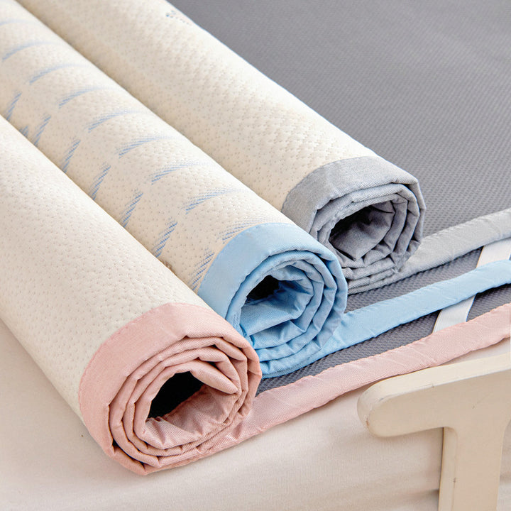Breathable summer mattress topper for children with pillow