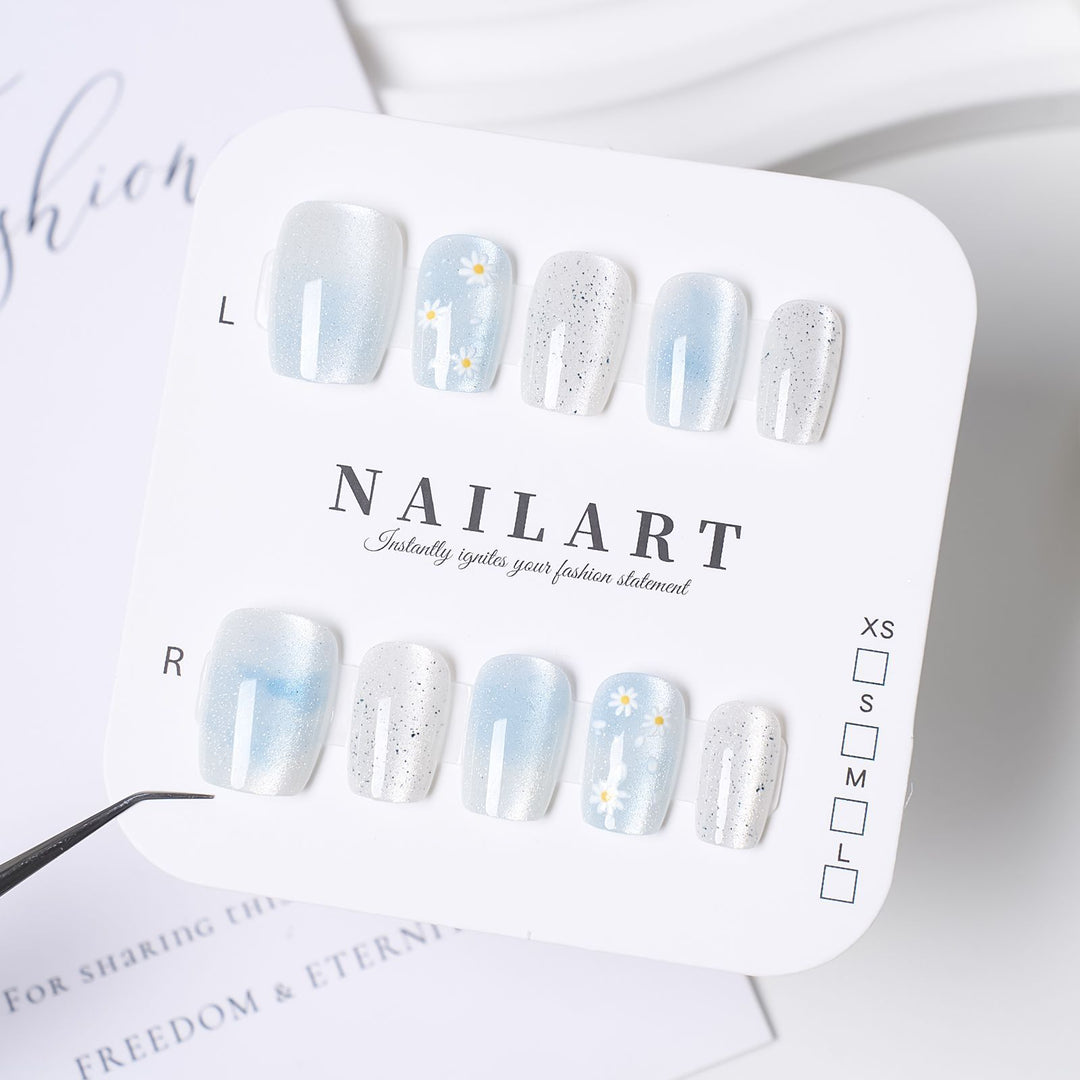Artistic Press-On Nail Set with Unique Leopard Design Stornfield