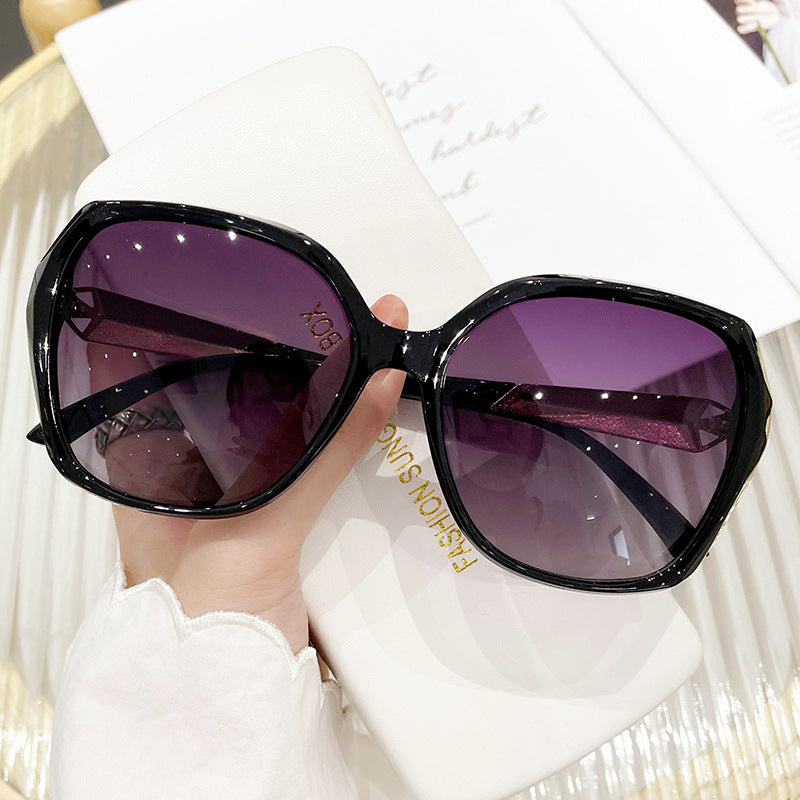 Women's oversized sunglasses in elegant butterfly design Stornfield