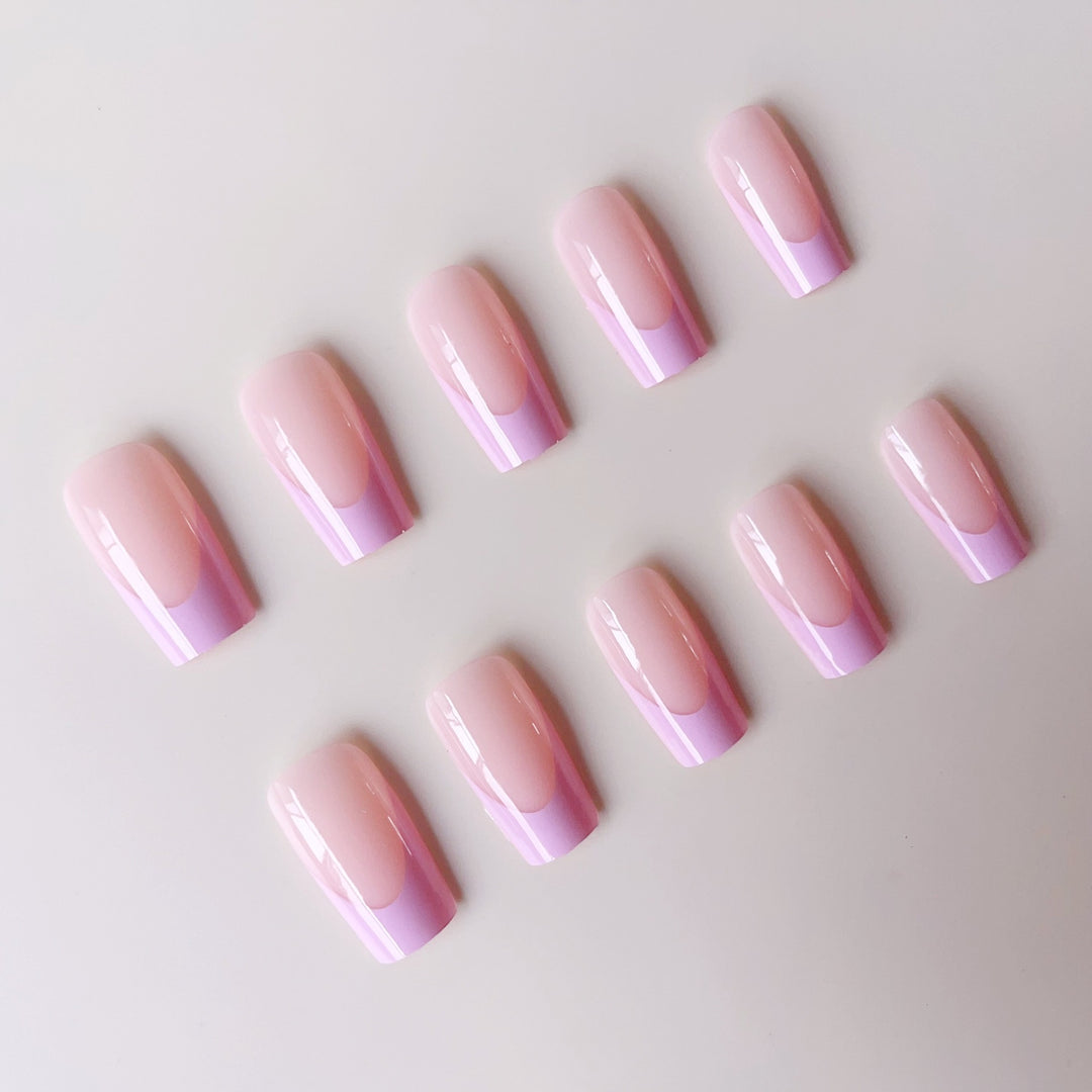 Acrylic nail set with elegant French tip Stornfield
