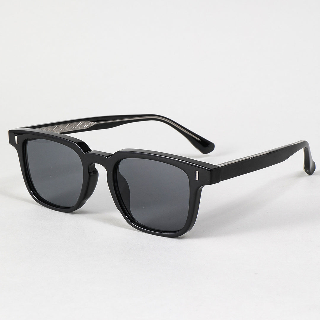 Women's sunglasses in modern statement style with reinforced Stornfield frame