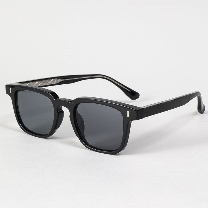 Women's sunglasses in modern statement style with reinforced Stornfield frame