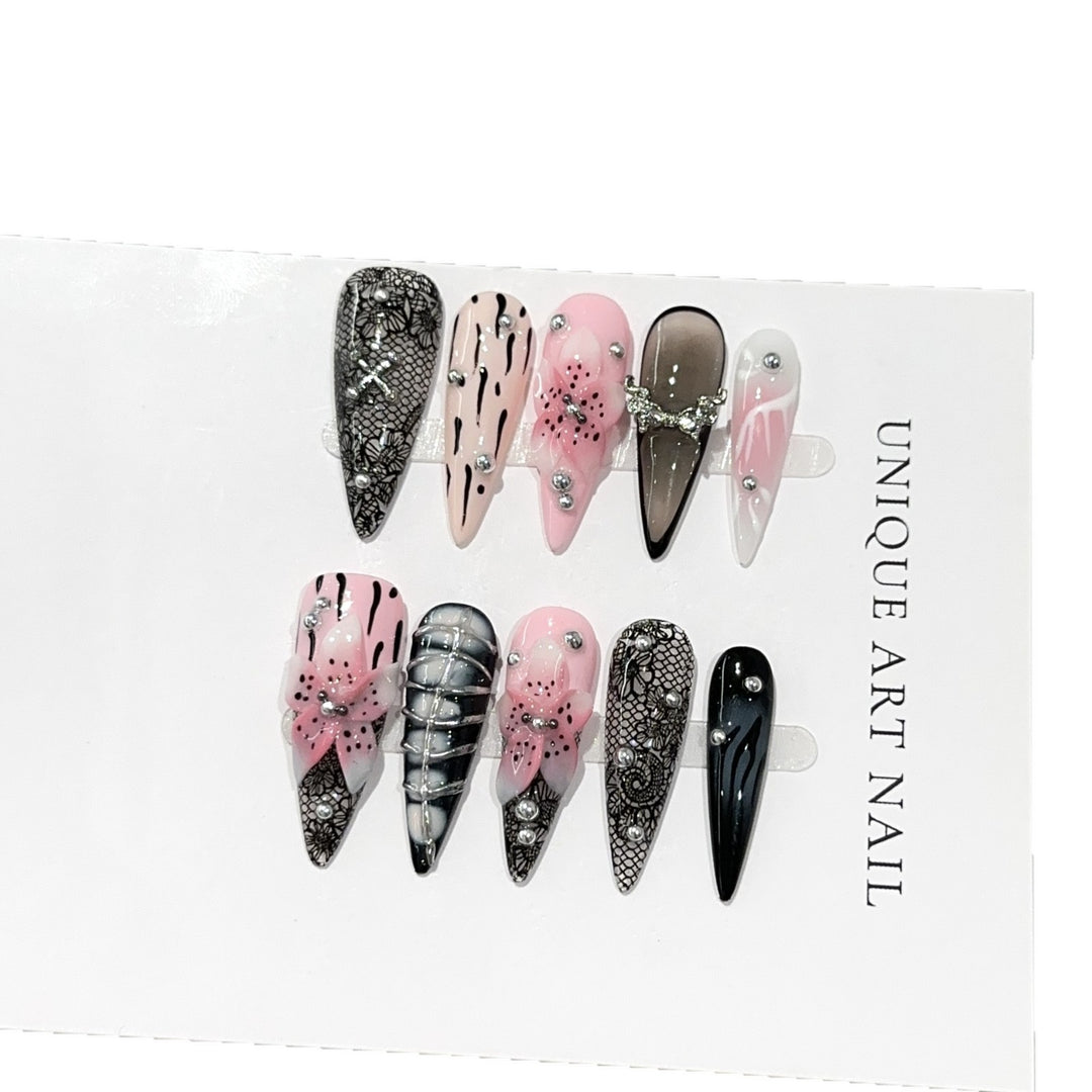 Press-On Nail Art