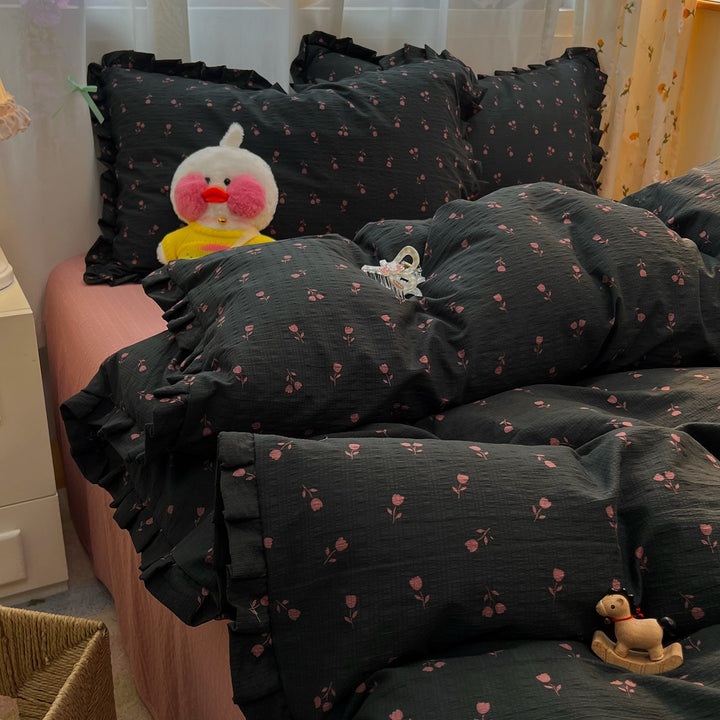 Floral Ruffled Bedding Set