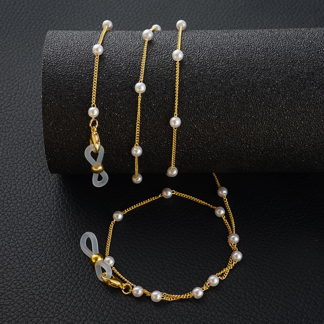 Elegant Pearled Eyewear Holder Stornfield