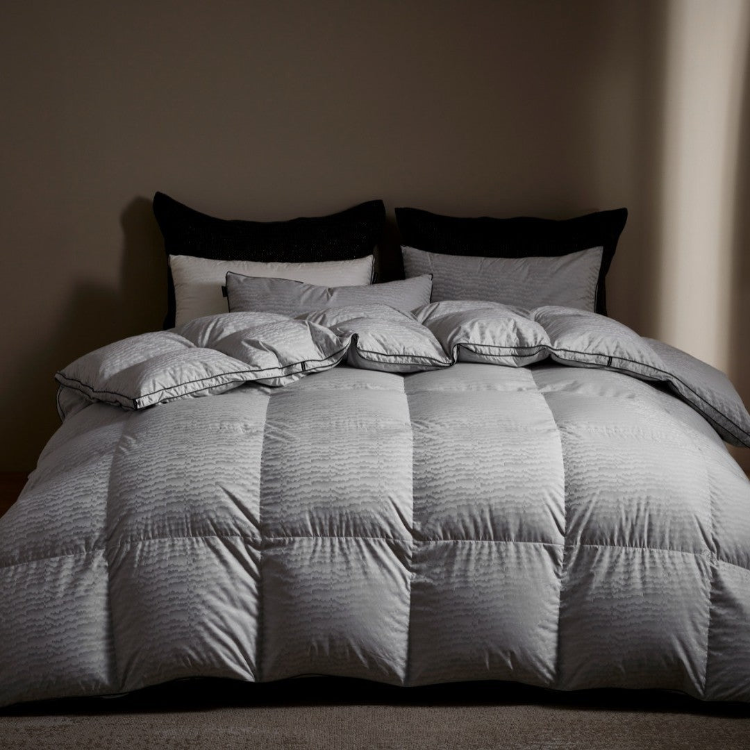 Luxurious quilted duvet with check quilting and breathable soft-touch cover