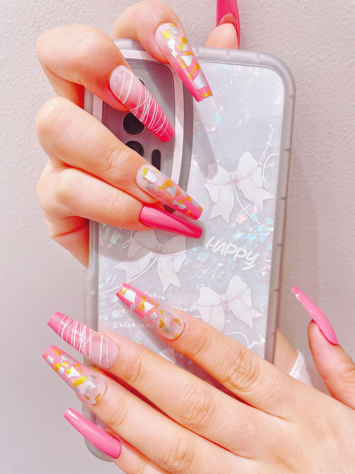 Nail art set with glittering accents and trendy design Stornfield