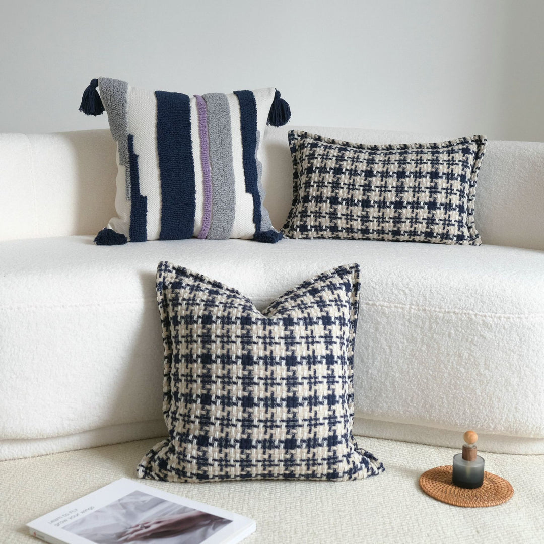 Decorative Throw Pillow for Bedroom Display