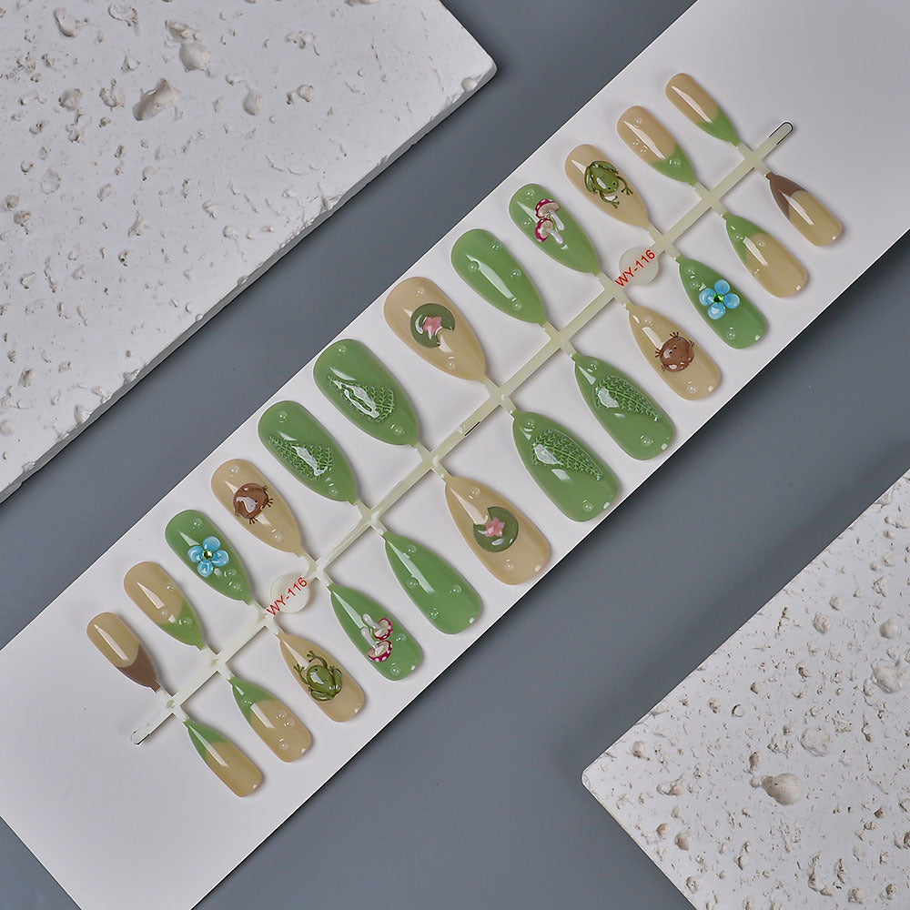 Nature-Themed Artistic Press-On Nails Stornfield