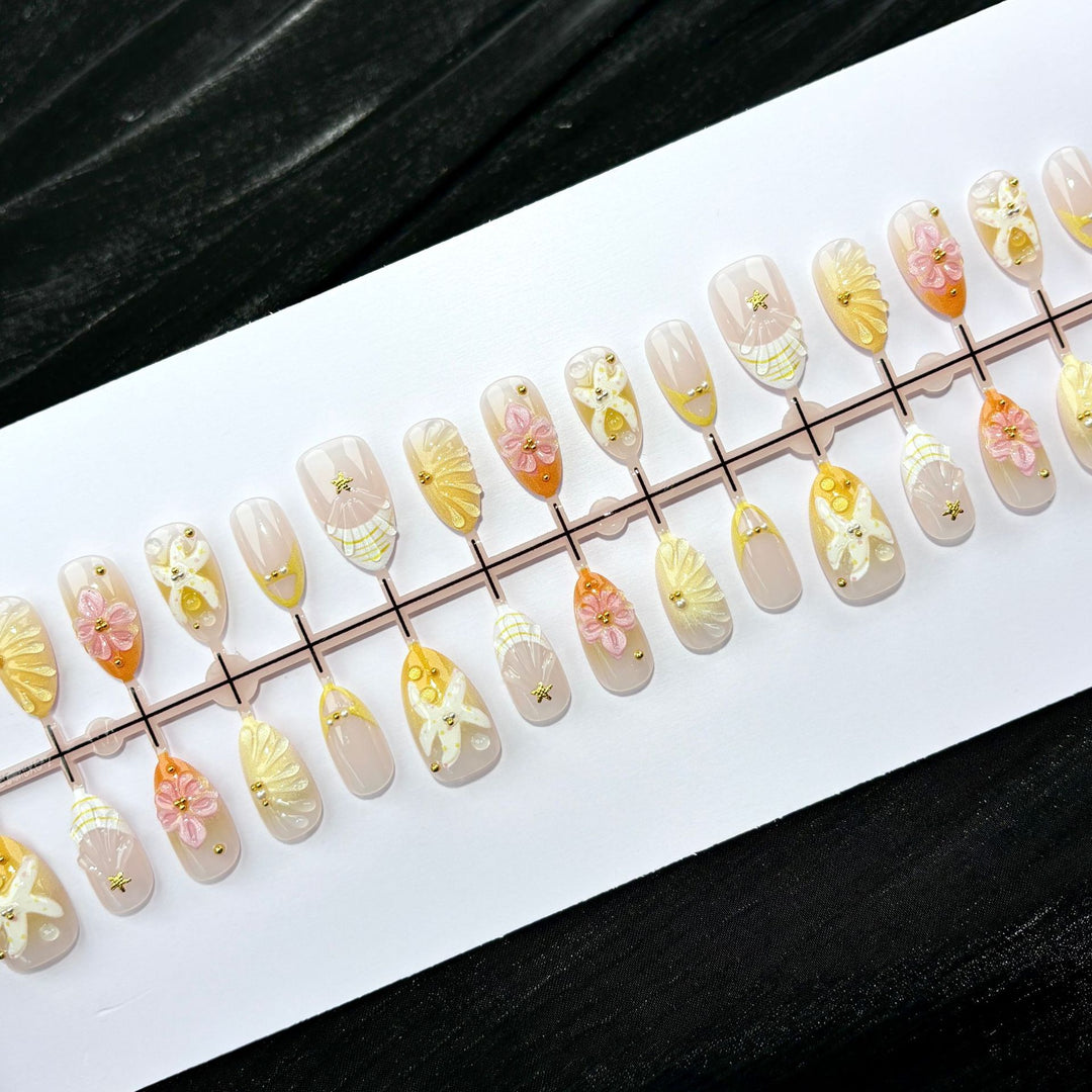 Elegant Polka Dot and Lace Press-On Nail Set