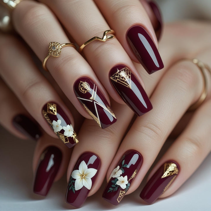 Trendy artificial nails with floral accents Stornfield