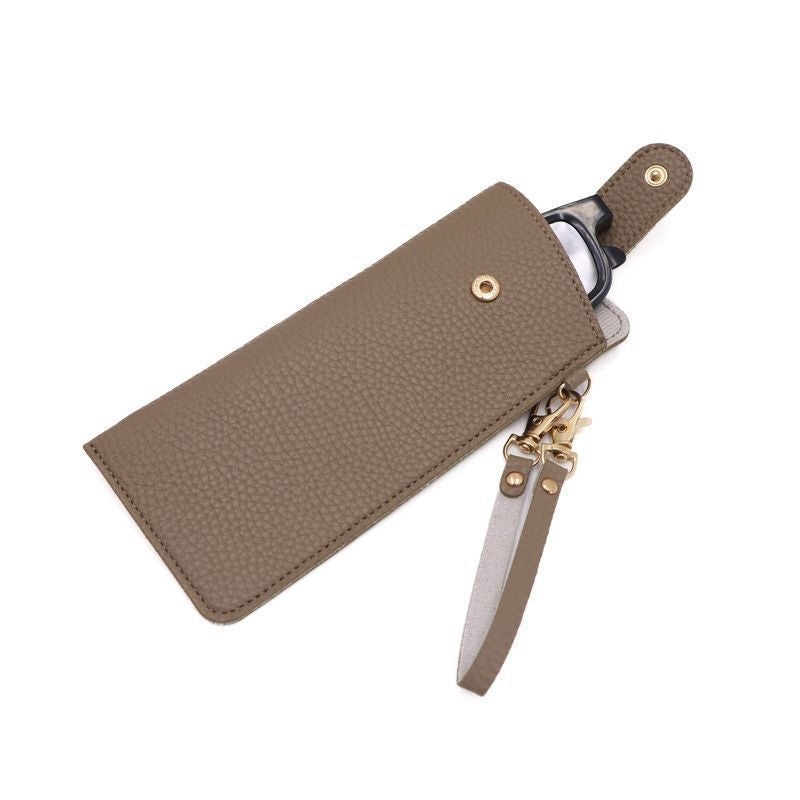 Elegant Leather Eyewear Case Stornfield