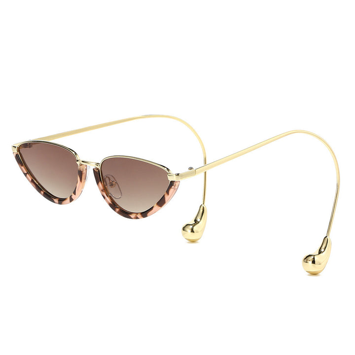 Ultra-Modern Spectacular Cat-Eye Sunglasses Stornfield