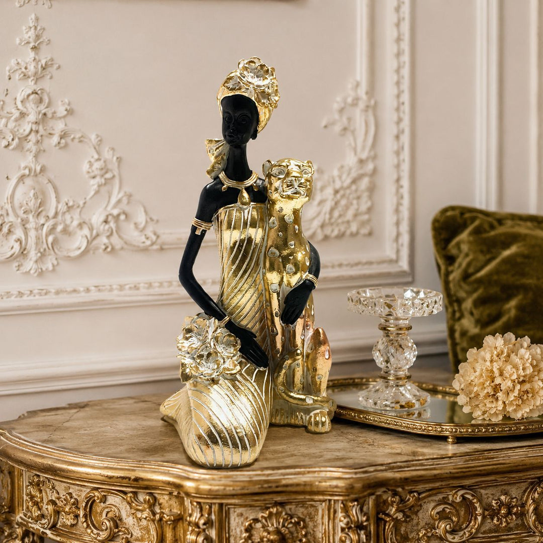 Elegant sculpture with leopard casting Stornfield