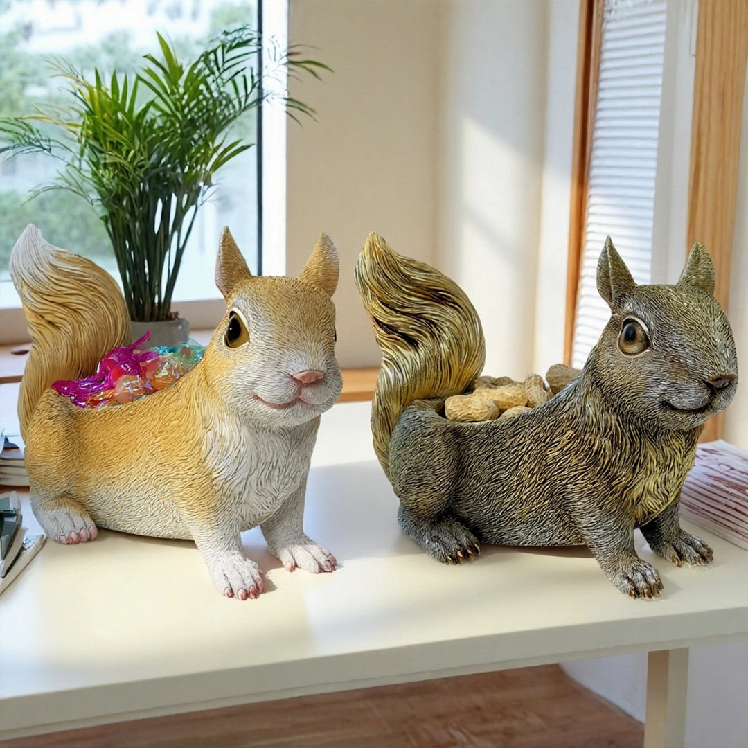 Squirrel-shaped planter Stornfield