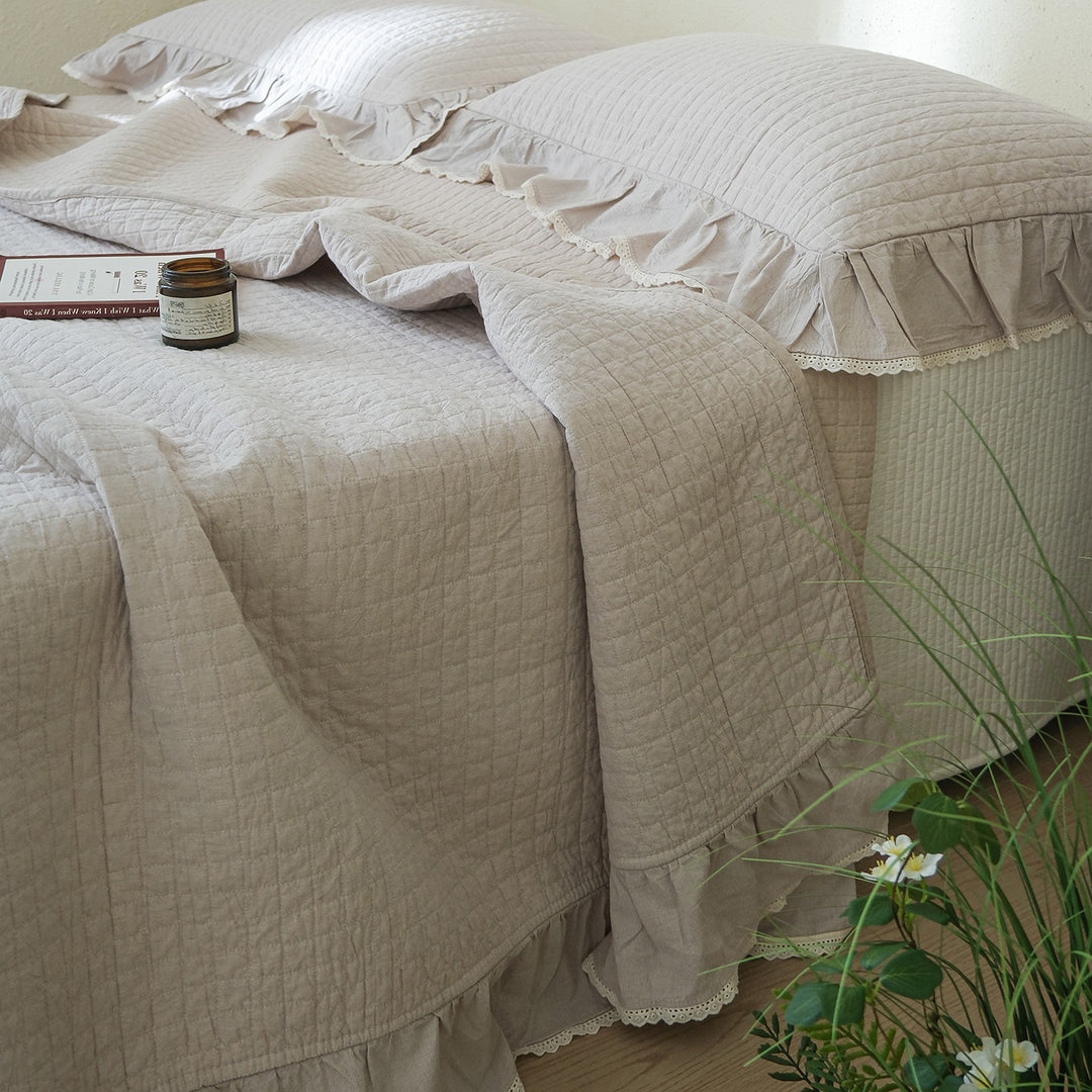 Quilted Cotton Bedspread Set with Ruffled Hem and Lace-Edge Pillow Shams
