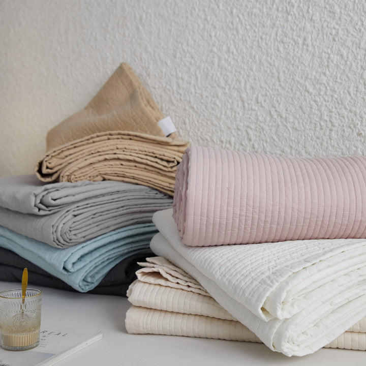 Lightweight Quilted Bedspread and Matching Pillow Sham Set