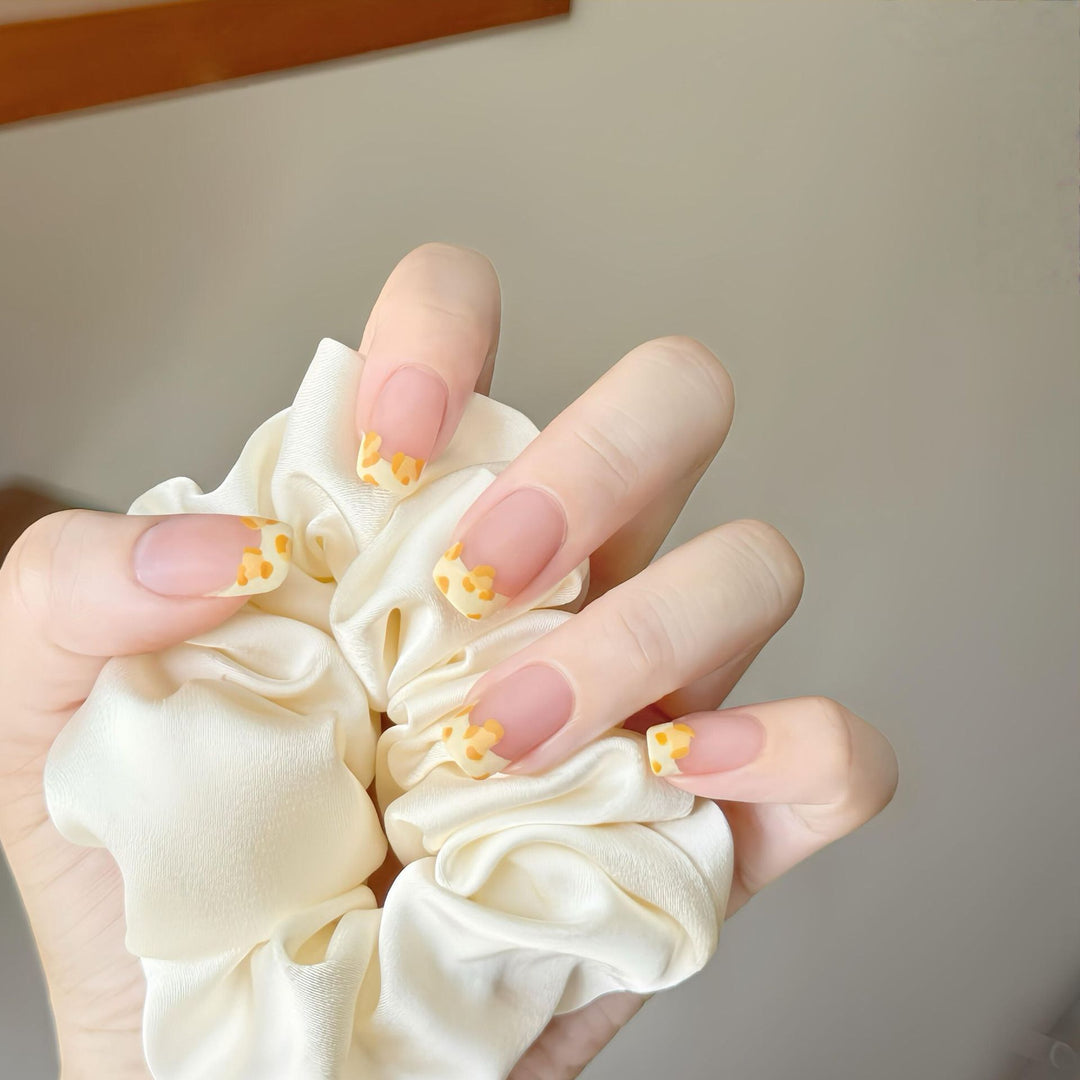 Artificial nails with leopard pattern Stornfield