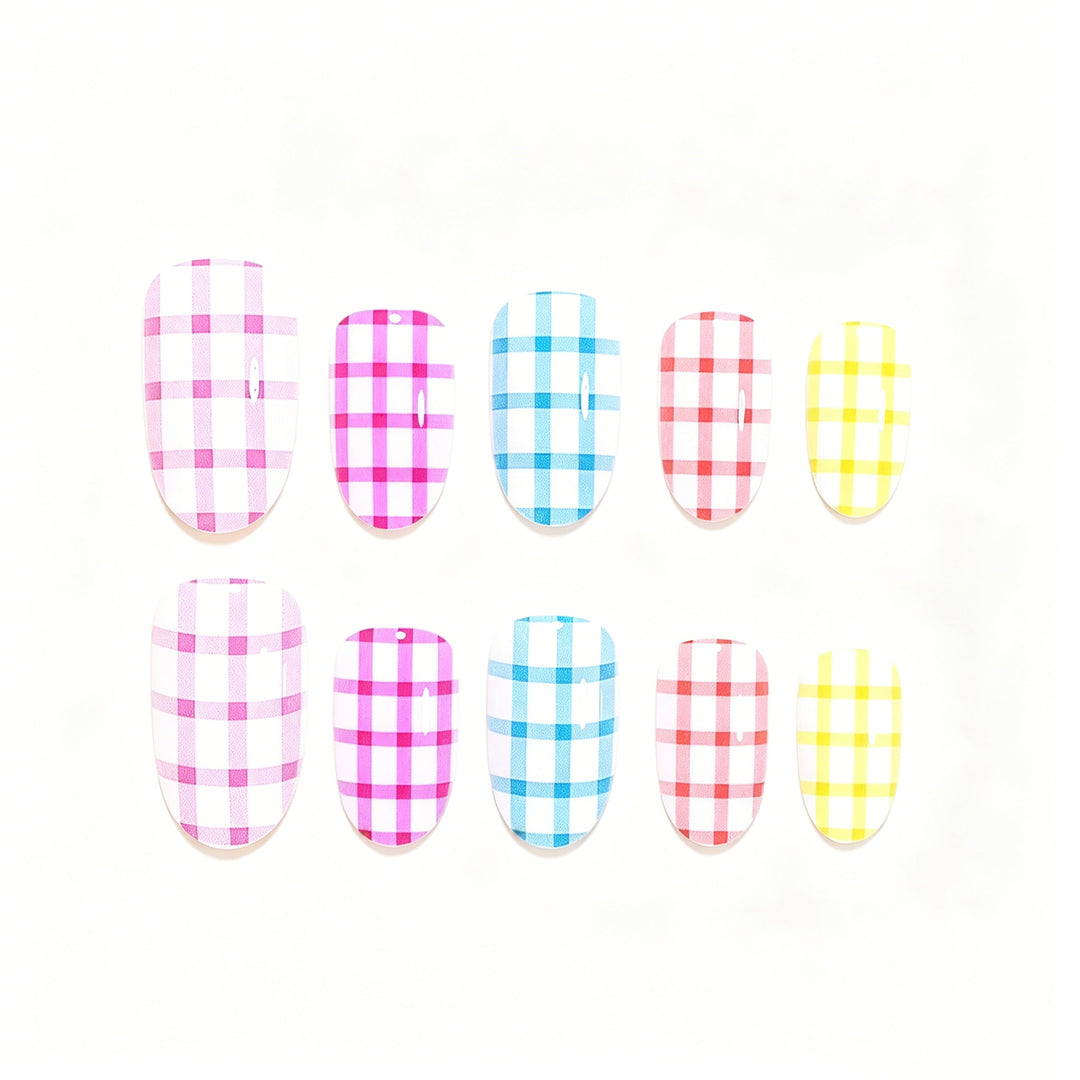 Artistic Press-On Nail Tips with Checkered Design Stornfield