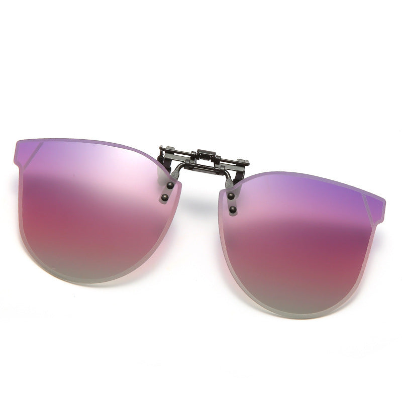 Women's fashionable sunglasses in a futuristic design with mirrored lenses Stornfield